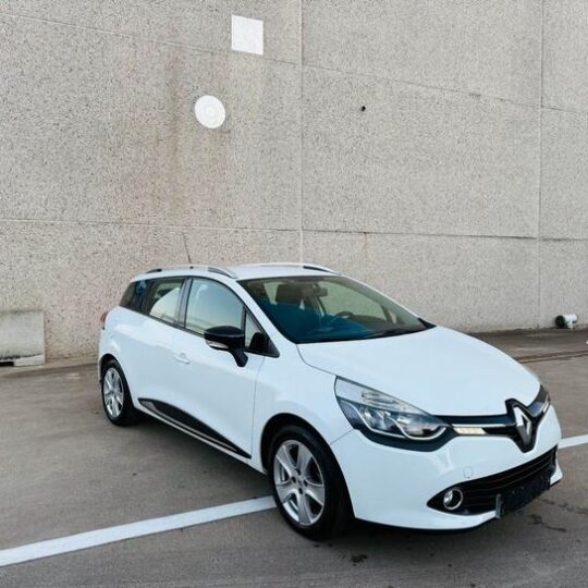 Renault Clio 0.9 TCE Cool!!! Reserved